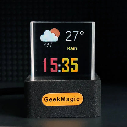 GeekMagic Crystal Display Hologram – 3D Smart Display for Photos, GIFs, and Weather